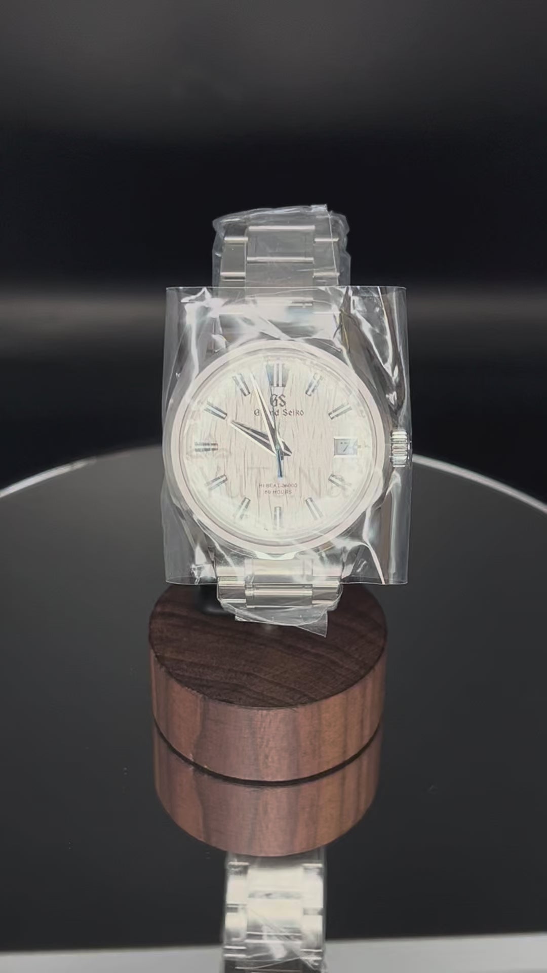 Grand Seiko White Birch SLGH005 — Authentic New Unworn Full Set with Warranty